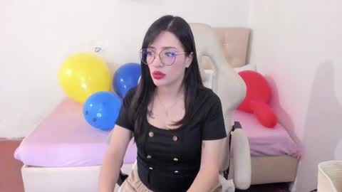 Im anna but you can call me as you want online show from 04-24-26, 08:33