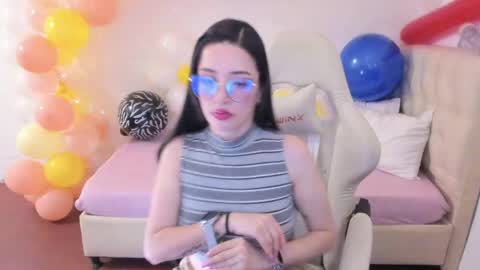 Im anna but you can call me as you want online show from 06-01-26, 10:22