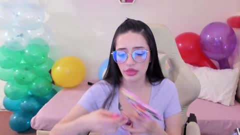 Snapshot of ana_ruuh chatting on 07-05-26, 12:17 Im anna but you can call me as you want online show from 07-05-26, 12:17