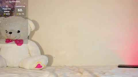 ana_sofia1_ online show from 04-28-26, 03:22