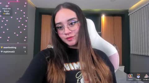 Snapshot of ana_taylor2 chatting on 01-13-25, 08:37 Ana online show from 01-13-25, 08:37