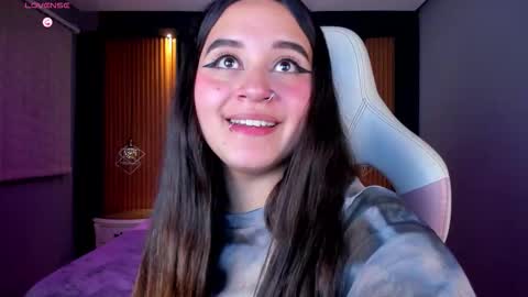 Snapshot of ana_taylor2 chatting on 09-19-25, 11:38 Ana online show from 09-19-25, 11:38