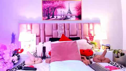 anaa_bellaa online show from 11-20-25, 12:16