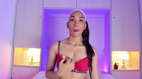 anaacollins_ online show from 10-25-25, 12:02