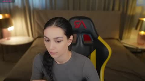 Snapshot of anabel2054 chatting on 06-12-26, 07:40 Sweet girls online show from 06-12-26, 07:40