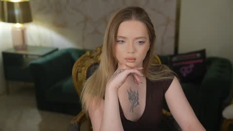 Snapshot of anabel2054 chatting on 07-11-26, 08:17 Sweet girls online show from 07-11-26, 08:17
