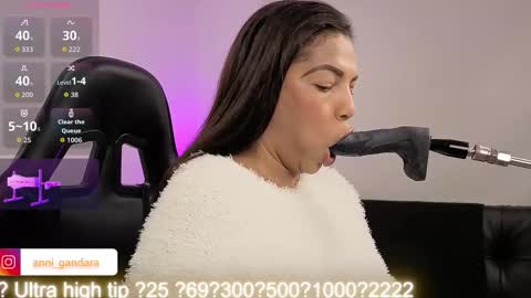 anabel alice gandara  online show from 10-28-25, 11:25