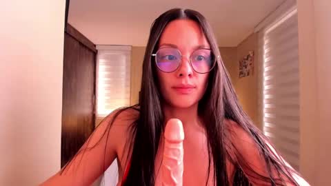 Anabel online show from 01-21-25, 01:54