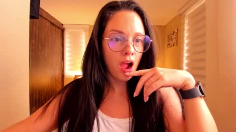 Anabel online show from 01-28-25, 07:53