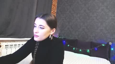 Snapshot of anabelblack chatting on 11-11-25, 01:11 Anna online show from 11-11-25, 01:11