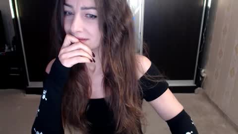 Milana online show from 11-04-25, 04:33