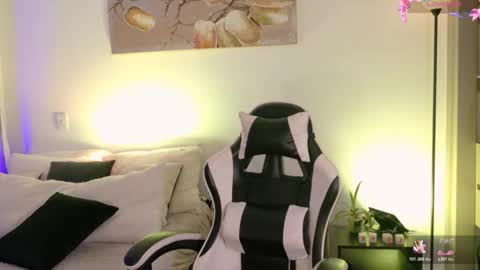 ANABEL WOLF  online show from 02-25-26, 03:21