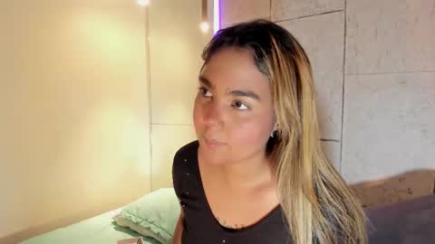 Anna online show from 11-02-25, 07:38