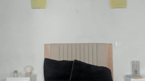 Ana Henao or Annie... Follow me ahenaocb Insta  X online show from 04-12-26, 01:38