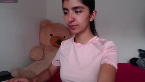 Anahi Browns online show from 05-13-26, 06:27