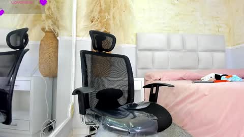 Im Sara  online show from 04-09-26, 03:39