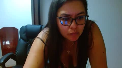 Snapshot of anaids_dam chatting on 03-09-26, 05:22 anaids online show from 03-09-26, 05:22