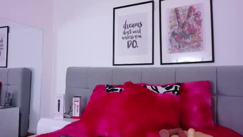 Snapshot of anaise_latif chatting on 11-10-25, 11:53 Anaise online show from 11-10-25, 11:53