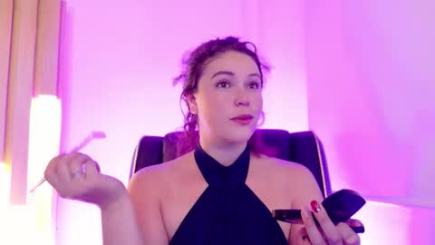 Snapshot of anaise_latif chatting on 12-16-25, 11:37 Anaise online show from 12-16-25, 11:37