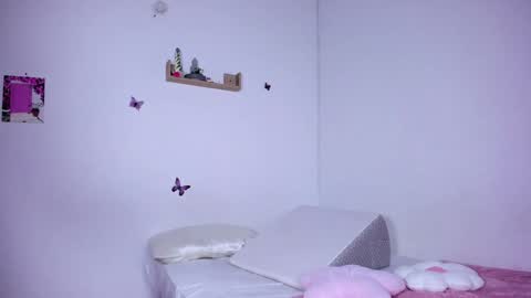 Snapshot of analia_collins chatting on 01-30-25, 05:28 Ana online show from 01-30-25, 05:28