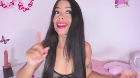 Snapshot of analia_collins chatting on 02-22-25, 03:12 Ana online show from 02-22-25, 03:12