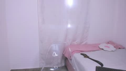 Snapshot of analia_collins chatting on 10-26-25, 03:40 Ana online show from 10-26-25, 03:40