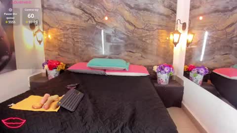 Analia smith online show from 03-05-25, 06:12