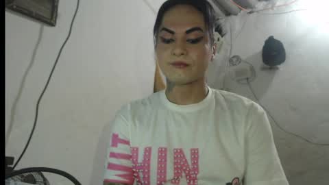 Snapshot of analia_smith chatting on 05-13-26, 05:43 Analia smith online show from 05-13-26, 05:43