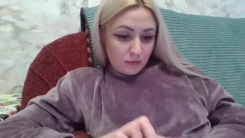 Snapshot of analqueen2024 chatting on 01-20-25, 01:32 analqueen2024 online show from 01-20-25, 01:32