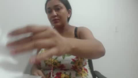 Snapshot of analy_hot chatting on 12-18-25, 02:06 analy_hot online show from 12-18-25, 02:06