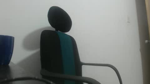 Snapshot of analy_hot chatting on 03-01-26, 11:34 analy_hot online show from 03-01-26, 11:34