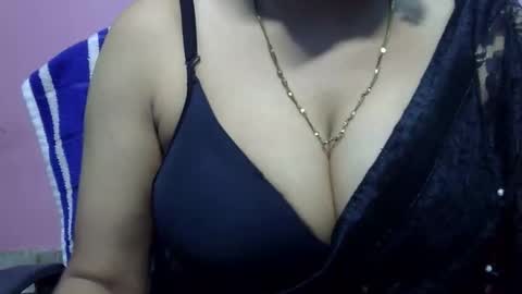 Snapshot of anamika794088 chatting on 09-13-25, 11:43 anamika794088 online show from 09-13-25, 11:43