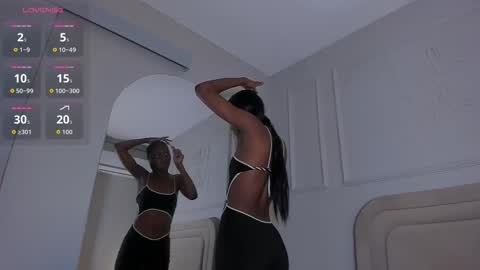 anamonroee online show from 10-28-25, 11:36