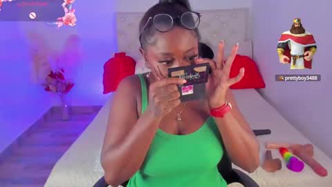 Snapshot of ananya_kay01 chatting on 01-22-25, 12:06 A N A my connection hours are from 600 pm to 12 pm Colombian time online show from 01-22-25, 12:06