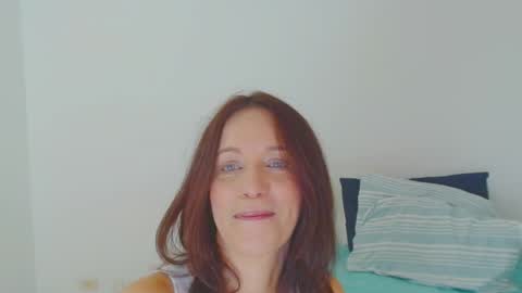 anapereira12 online show from 05-19-26, 04:24