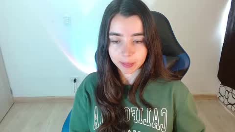 Snapshot of anarosse__ chatting on 02-12-25, 01:59 ana 3 online show from 02-12-25, 01:59