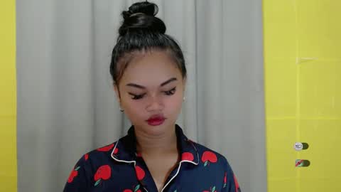 Snapshot of anaruru_ chatting on 01-13-25, 08:05 ANA online show from 01-13-25, 08:05