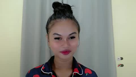 Snapshot of anaruru_ chatting on 01-26-25, 07:09 ANA online show from 01-26-25, 07:09