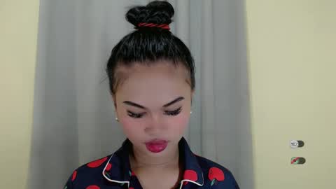 Snapshot of anaruru_ chatting on 02-09-25, 02:18 ANA online show from 02-09-25, 02:18