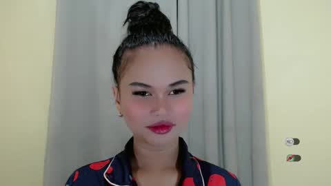 Snapshot of anaruru_ chatting on 02-16-25, 04:42 ANA online show from 02-16-25, 04:42