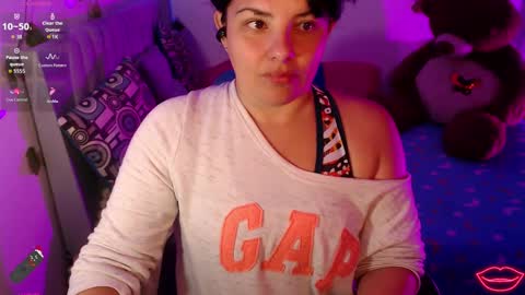 Ana online show from 09-30-25, 01:49