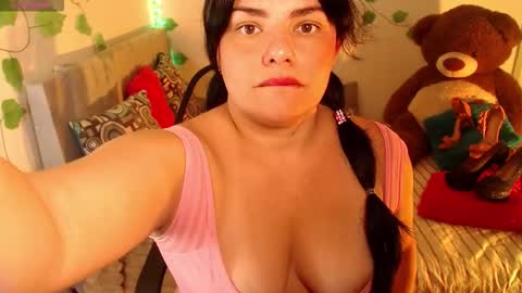 Ana online show from 10-20-25, 02:17