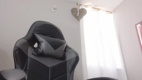 Snapshot of anaspencerx chatting on 07-11-26, 01:25 ana online show from 07-11-26, 01:25