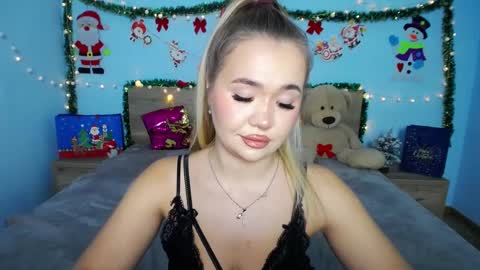 Snapshot of anastacyyellig chatting on 12-21-24, 02:30 anastacyyellig online show from 12-21-24, 02:30