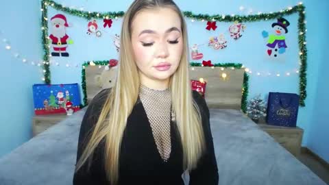 Snapshot of anastacyyellig chatting on 12-27-24, 06:03 anastacyyellig online show from 12-27-24, 06:03