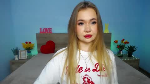 Snapshot of anastacyyellig chatting on 03-11-25, 02:21 anastacyyellig online show from 03-11-25, 02:21