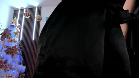 Ana Stalin online show from 12-20-24, 01:58