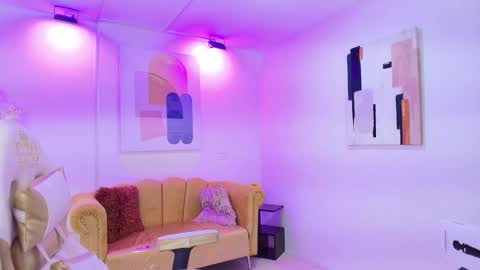 Snapshot of anastasiia_rouse chatting on 11-09-25, 04:00 Anastasia online show from 11-09-25, 04:00