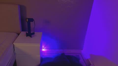 Kendra  online show from 11-26-25, 10:27