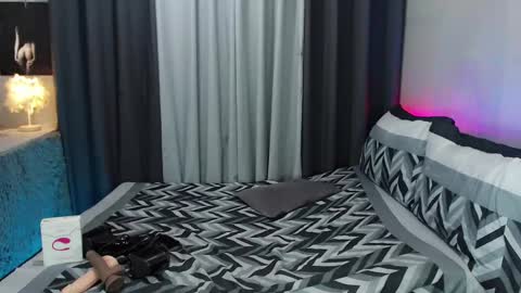 anawalters online show from 12-19-24, 05:07